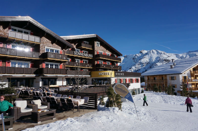 Skiurlaub mit Kindern Familienhotel Sonnenburg Lech